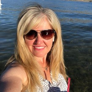 Meet your Posher, Stacey